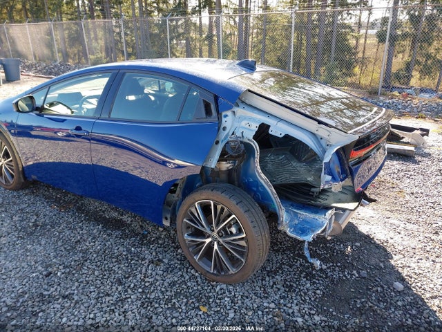 JTDADABU1T3032070 Toyota Prius Xle Awd-e