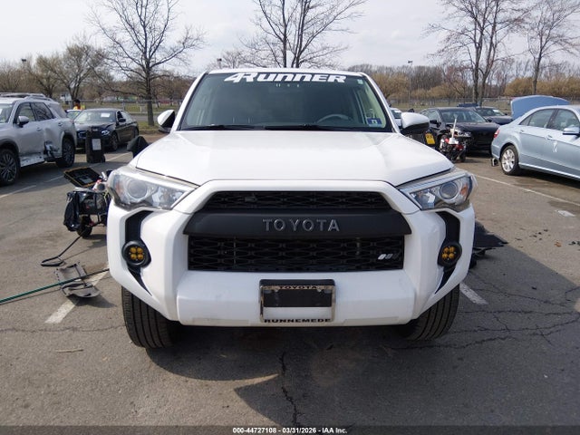 2017 Toyota 4runner Sr5 მანქანა იყიდება აუქციონზე, vin: JTEBU5JR4H5422533, აუქციონის ნომერი: 44727108