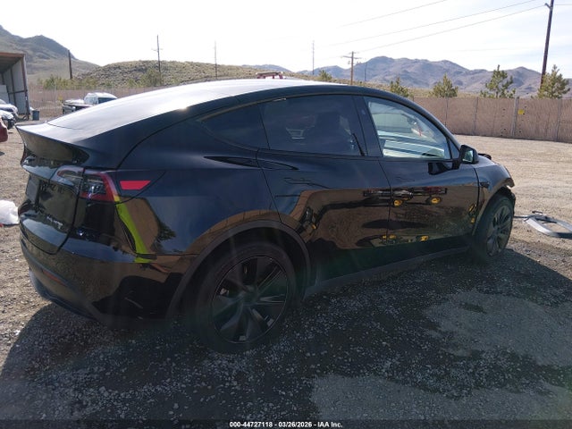 7SAYGDEE6SF256418 Tesla Model Y Long Range Dual Motor All-wheel Drive