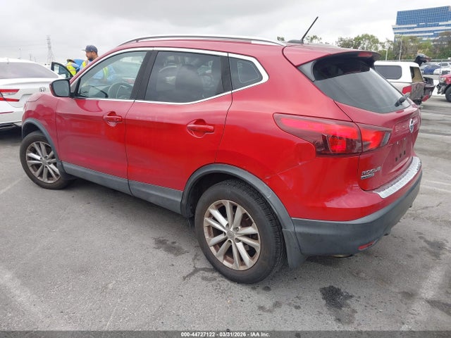 2018 NISSAN ROGUE SPORT JN1BJ1CPXJW153359 Photo 2