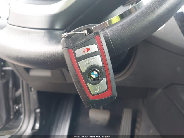 44727142 :رقم المزاد ، WBA2M7C5XJVD51435 vin ، 2018 Bmw 230i مزاد بيع