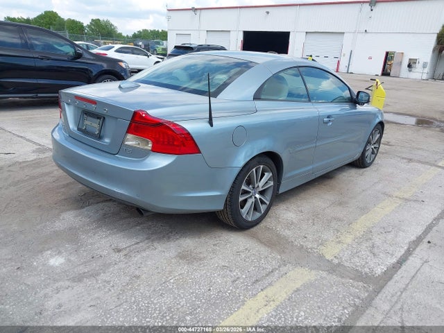 2011 VOLVO C70 YV1672MC4BJ117514 Photo 3