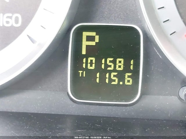 2011 VOLVO C70 YV1672MC4BJ117514 Photo 6