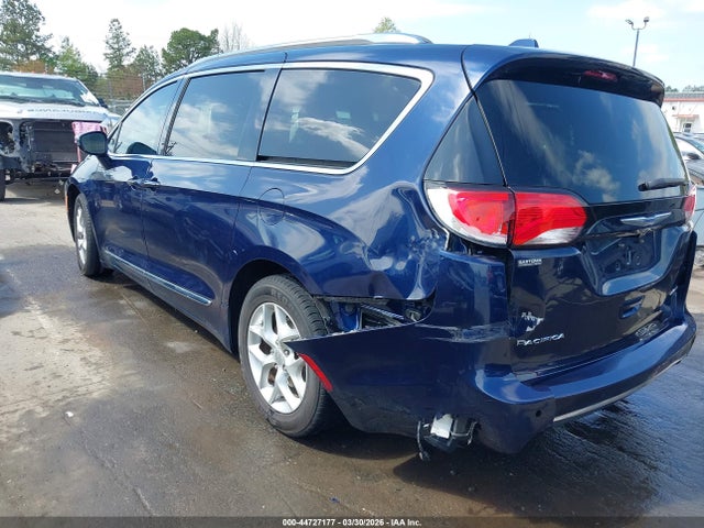 2019 Chrysler Pacifica Limited მანქანა იყიდება აუქციონზე, vin: 2C4RC1GG1KR732086, აუქციონის ნომერი: 44727177