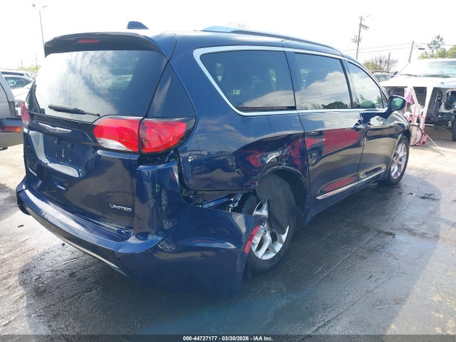 2019 Chrysler Pacifica Limited მანქანა იყიდება აუქციონზე, vin: 2C4RC1GG1KR732086, აუქციონის ნომერი: 44727177