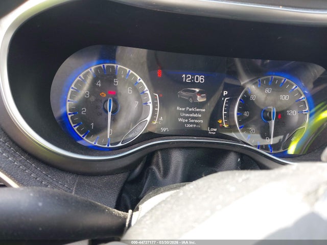 2019 Chrysler Pacifica Limited მანქანა იყიდება აუქციონზე, vin: 2C4RC1GG1KR732086, აუქციონის ნომერი: 44727177