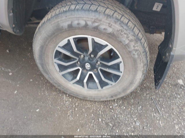 3TYCZ5AN1NT069251 Toyota Tacoma Trd Sport