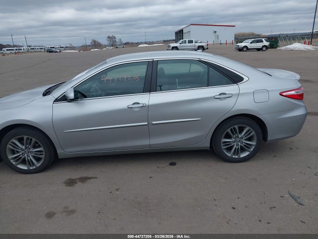 Aukcja sprzedaży 2015 Toyota Camry Se, vin: 4T1BF1FK0FU883620, numer aukcji: 44727205
