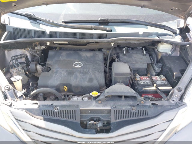 Aukcja sprzedaży 2012 Toyota Sienna Xle V6 8 Passenger, vin: 5TDYK3DC2CS271906, numer aukcji: 44727206