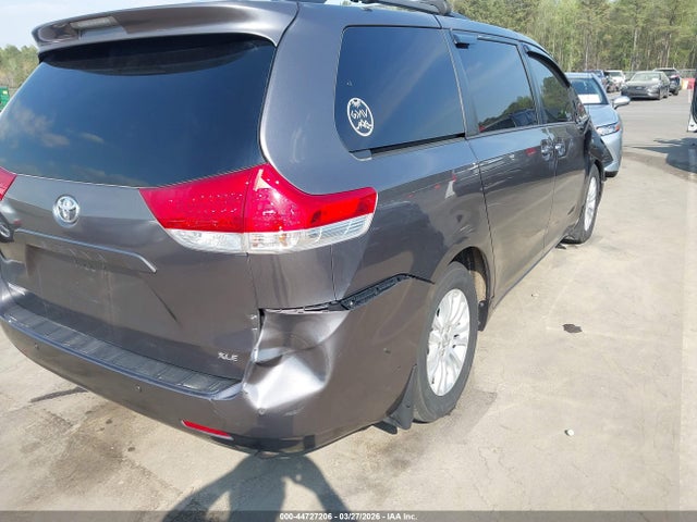 Aukcja sprzedaży 2012 Toyota Sienna Xle V6 8 Passenger, vin: 5TDYK3DC2CS271906, numer aukcji: 44727206