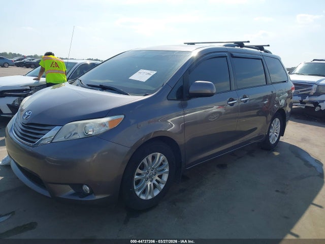 Aukcja sprzedaży 2012 Toyota Sienna Xle V6 8 Passenger, vin: 5TDYK3DC2CS271906, numer aukcji: 44727206