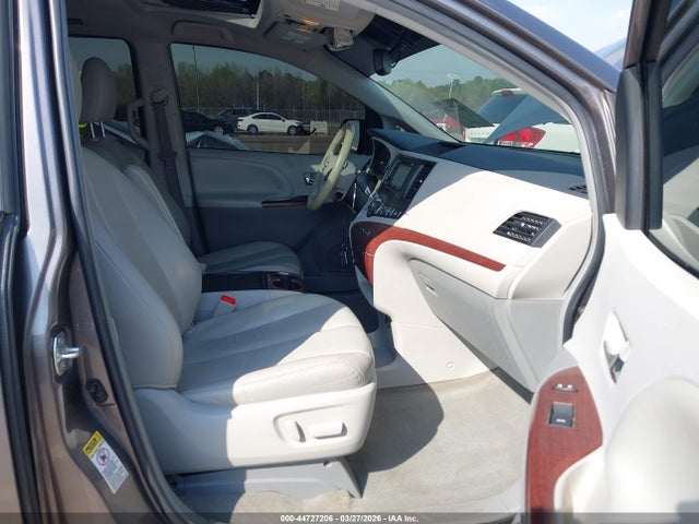 Aukcja sprzedaży 2012 Toyota Sienna Xle V6 8 Passenger, vin: 5TDYK3DC2CS271906, numer aukcji: 44727206