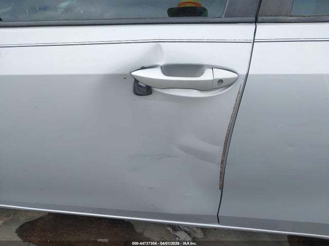 2014 Toyota Corolla Le მანქანა იყიდება აუქციონზე, vin: 2T1BURHE6EC064817, აუქციონის ნომერი: 44727304