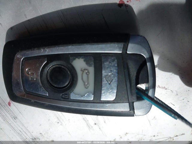 2011 Bmw 740li მანქანა იყიდება აუქციონზე, vin: WBAKB4C54BC574228, აუქციონის ნომერი: 44727391