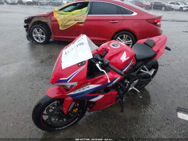 Продаж на аукціоні авто 2024 Honda Cbr650 R, vin: MLHRH1550R5000894, номер лоту: 44727396
