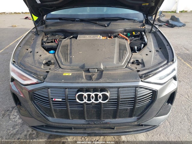 Продаж на аукціоні авто 2022 Audi E-tron Sportback Premium Plus S Line Quattro, vin: WA12AAGE2NB008555, номер лоту: 44727403