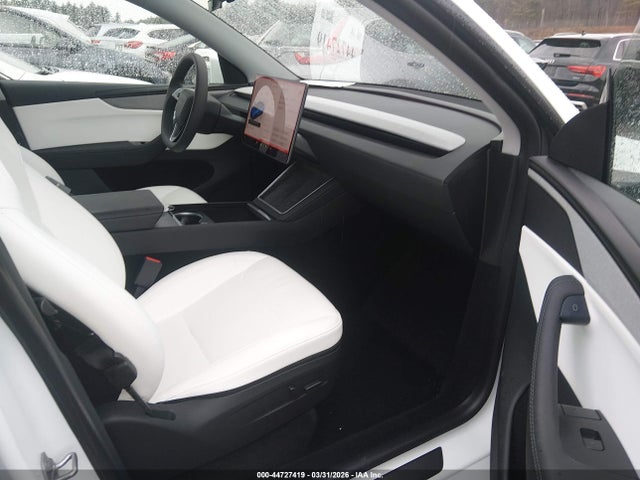 7SAYGDED1TF436883 Tesla Model Y Premium Rear-wheel Drive/standard Rear-wheel Drive