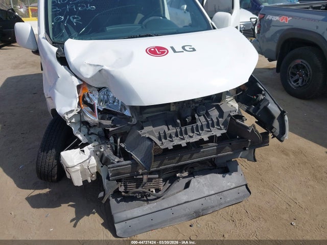 3N6CM0KN6EK694894 Nissan NV200 SV