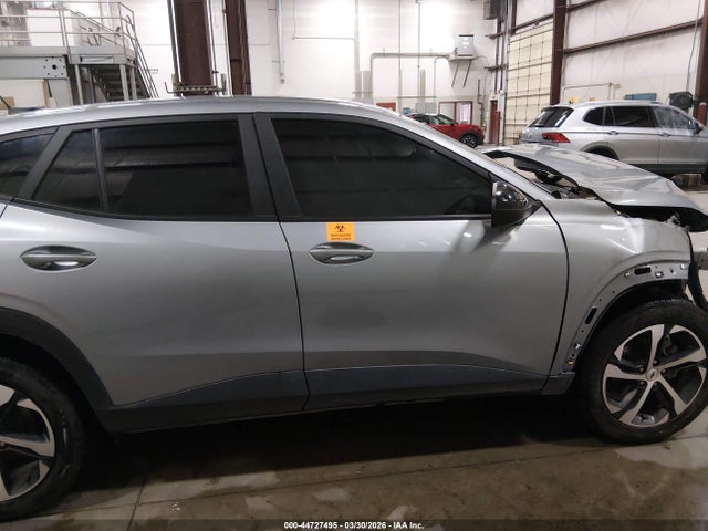 KL77LGE2XRC227178 Chevrolet Trax Fwd 1rs