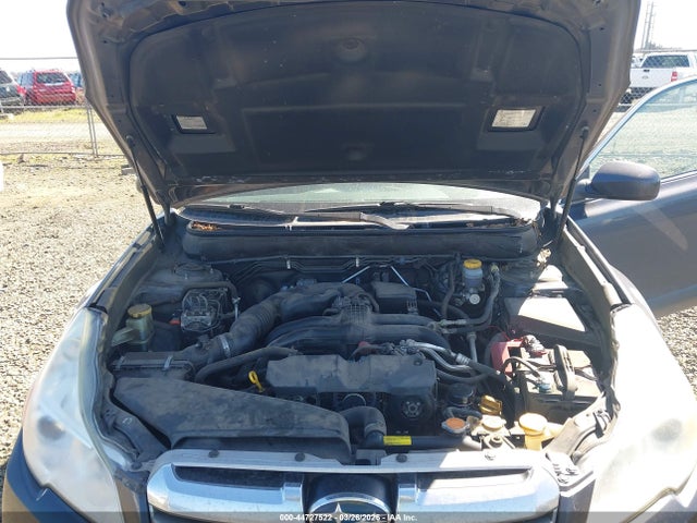 44727522 :رقم المزاد ، 4S4BRCCC1D3290657 vin ، 2013 Subaru Outback 2.5i Premium مزاد بيع