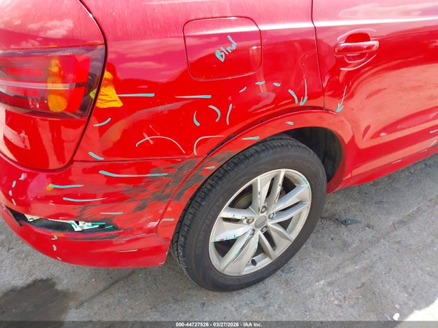44727526 :رقم المزاد ، WA1ECCFS8HR010574 vin ، 2017 Audi Q3 2.0t Premium مزاد بيع