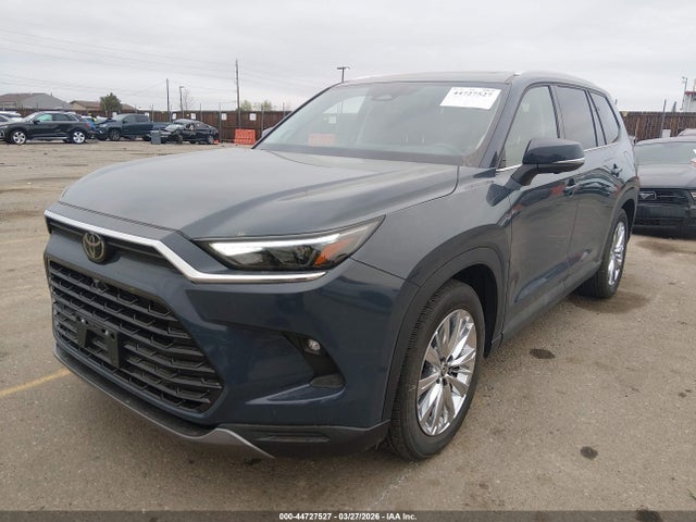 Toyota Grand Highlander Platinum 2025 5TDAAAB50SS083784 Image 2