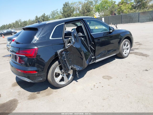 44727591 :رقم المزاد ، WA1BAAFY7M2011056 vin ، 2021 Audi Q5 Premium Plus 45 Tfsi Quattro S Tronic مزاد بيع