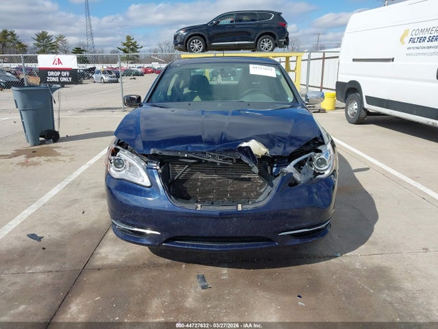 Aukcja sprzedaży 2014 Chrysler 200 Limited, vin: 1C3CCBCG6EN173027, numer aukcji: 44727632