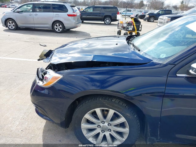 Aukcja sprzedaży 2014 Chrysler 200 Limited, vin: 1C3CCBCG6EN173027, numer aukcji: 44727632