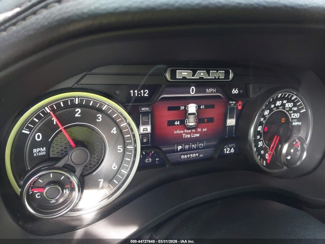 44727648 :رقم المزاد ، 1C6SRFJT8NN300509 vin ، 2022 Ram 1500 Laramie  4x4 5'7 Box مزاد بيع