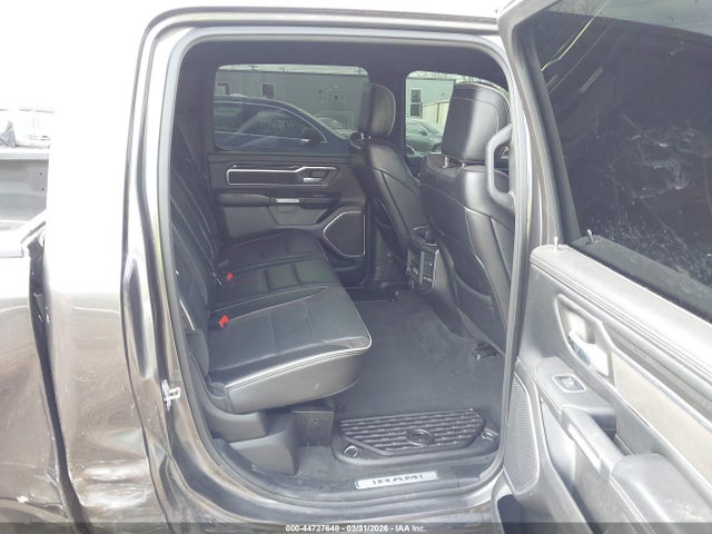 44727648 :رقم المزاد ، 1C6SRFJT8NN300509 vin ، 2022 Ram 1500 Laramie  4x4 5'7 Box مزاد بيع