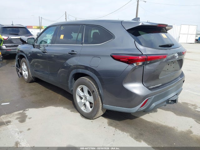 2021 TOYOTA HIGHLANDER 5TDCZRAH4MS535265 Photo 2