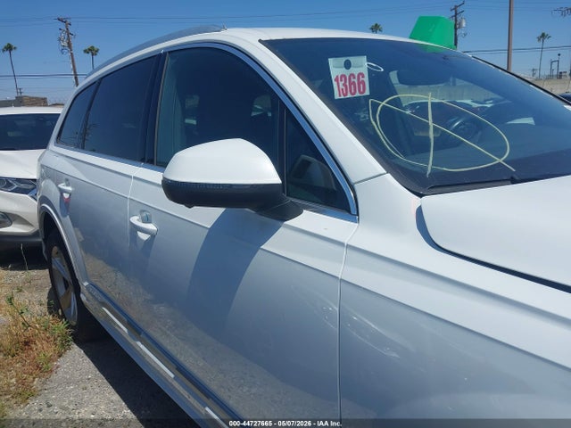 44727665 :رقم المزاد ، WA1LJAF73MD038464 vin ، 2021 Audi Q7 Premium Plus 45 Tfsi Quattro Tiptronic مزاد بيع
