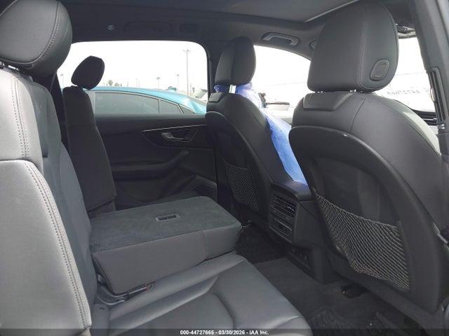 44727665 :رقم المزاد ، WA1LJAF73MD038464 vin ، 2021 Audi Q7 Premium Plus 45 Tfsi Quattro Tiptronic مزاد بيع