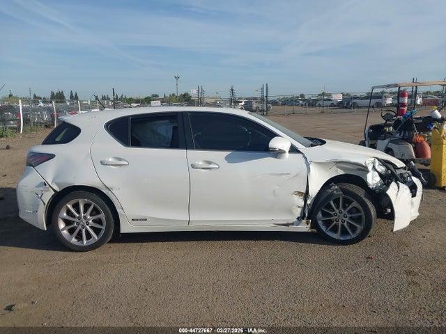 Продаж на аукціоні авто 2013 Lexus Ct 200h, vin: JTHKD5BH2D2165795, номер лоту: 44727667