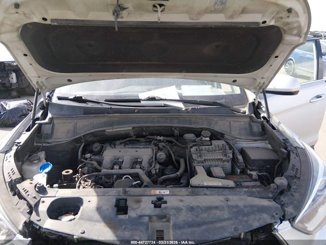 KM8SMDHF1HU176066 Hyundai Santa Fe Se