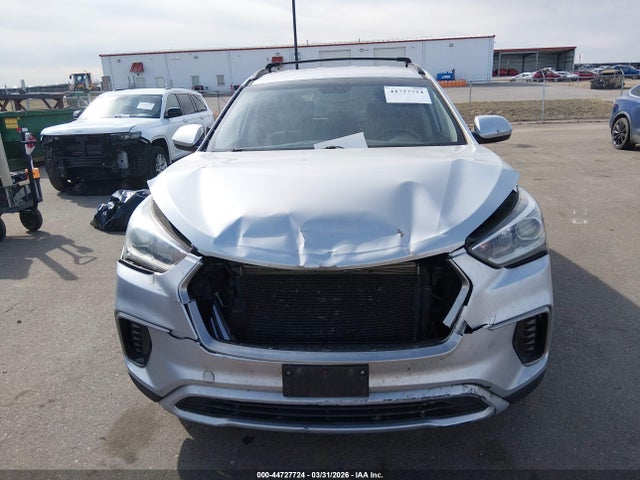 KM8SMDHF1HU176066 Hyundai Santa Fe Se
