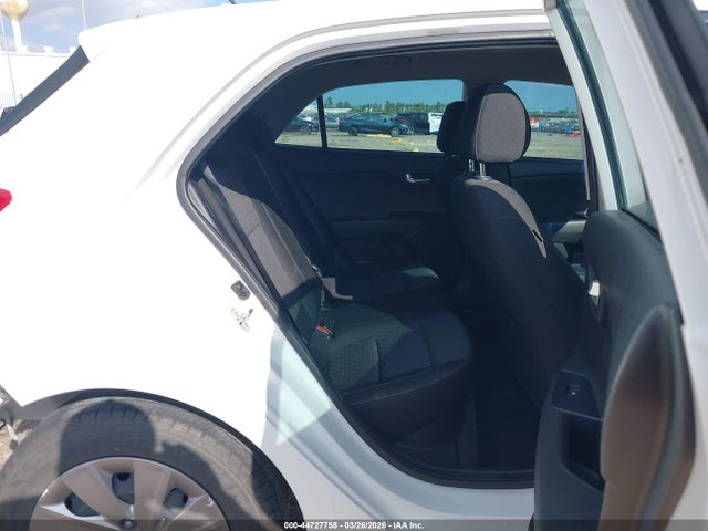 3KPA25AD0LE276672 KIA Rio 5-door S