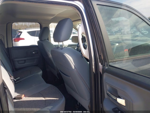 44727762 :رقم المزاد ، 1C6RR7GT9HS785177 vin ، 2017 Ram 1500 Big Horn  4x4 6'4 Box مزاد بيع