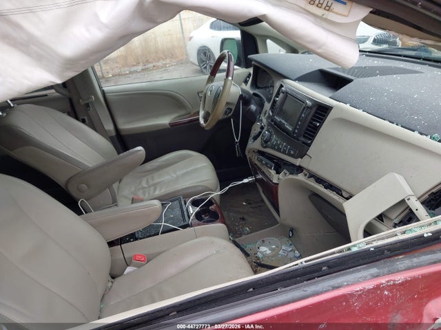 2014 TOYOTA SIENNA 5TDDK3DC6ES094004 Photo 4