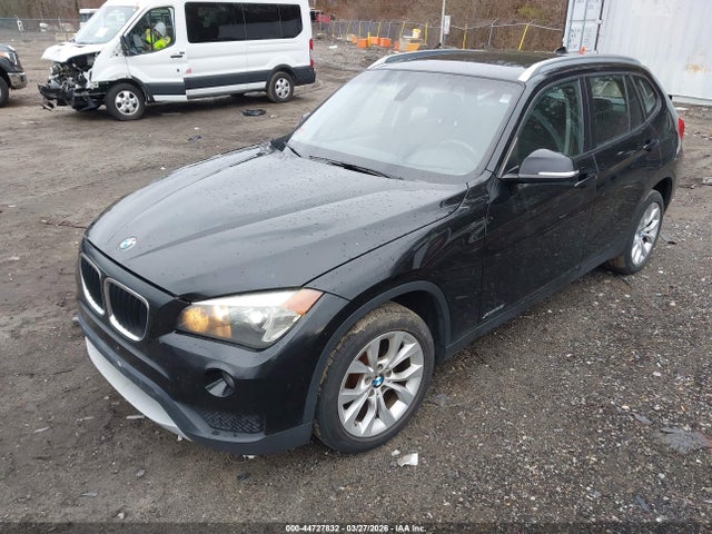 2013 BMW X1 WBAVL1C50DVR89191 Photo 1