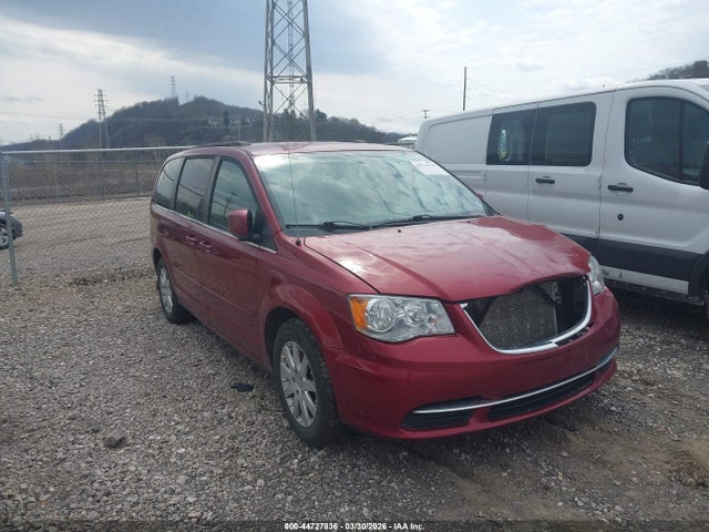 44727836 :رقم المزاد ، 2C4RC1AG4FR727835 vin ، 2015 Chrysler Town & Country Lx مزاد بيع