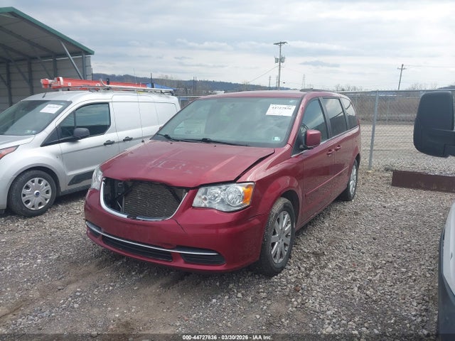 44727836 :رقم المزاد ، 2C4RC1AG4FR727835 vin ، 2015 Chrysler Town & Country Lx مزاد بيع