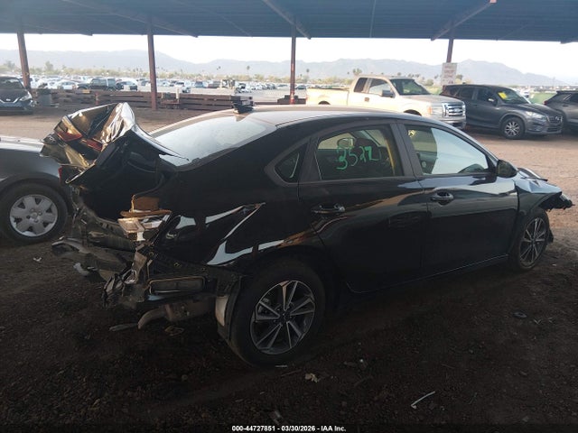 3KPF24AD7RE741067 KIA Forte Lxs