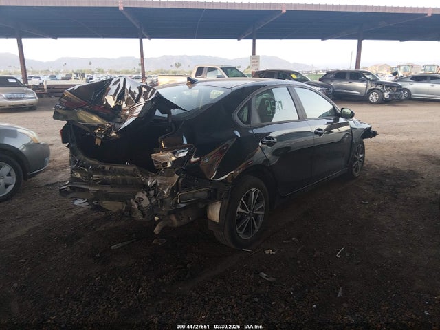 3KPF24AD7RE741067 KIA Forte Lxs