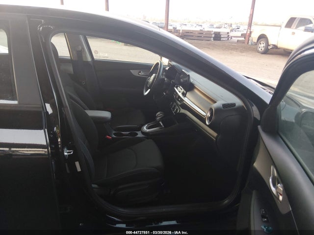 3KPF24AD7RE741067 KIA Forte Lxs