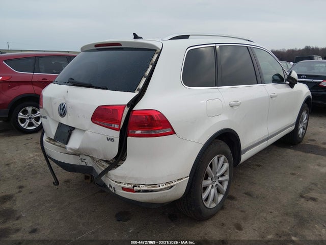 2011 VOLKSWAGEN TOUAREG WVGFF9BP7BD000186 Photo 3