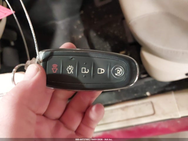 2015 Ford Taurus Sel მანქანა იყიდება აუქციონზე, vin: 1FAHP2E84FG207747, აუქციონის ნომერი: 44727891