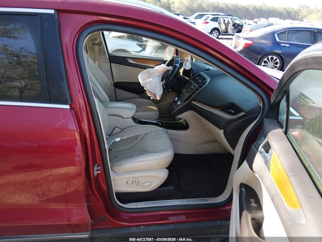 44727897 :رقم المزاد ، 5LMCJ2C96KUL32416 vin ، 2019 Lincoln Mkc Select مزاد بيع