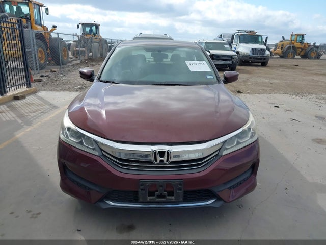 44727935 :رقم المزاد ، 1HGCR2F38HA241036 vin ، 2017 Honda Accord Lx مزاد بيع